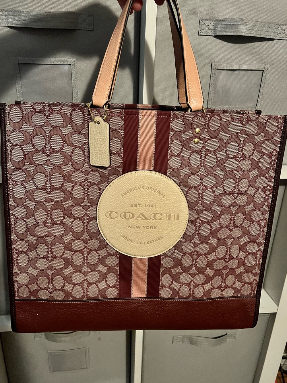 Coach tote 40